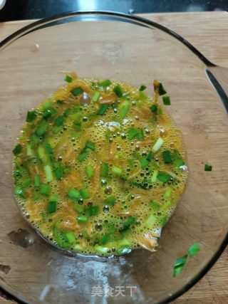 韭菜虾皮炒蛋的做法步骤：4