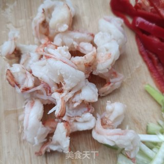 蒜苔炒虾仁的做法步骤：11