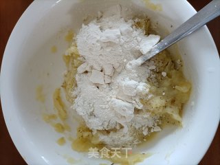 土豆芝士球的做法步骤：5