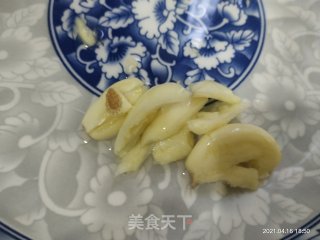 苦瓜焖鸡蛋的做法步骤：1