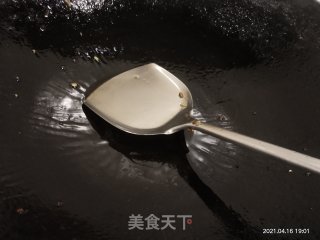 苦瓜焖鸡蛋的做法步骤：3