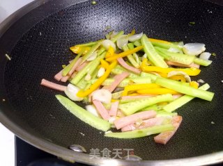 时蔬炒面的做法步骤：3