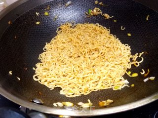 时蔬炒面的做法步骤：4