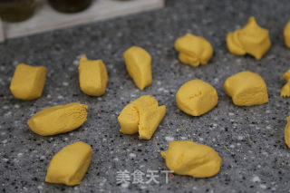 南瓜花生芝麻汤圆的做法步骤：17