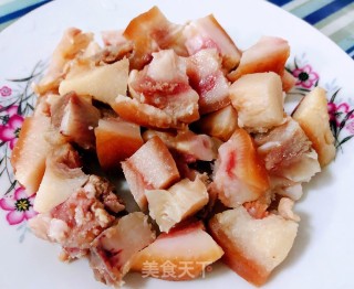 辣白菜金针菇猪头肉豆腐汤的做法步骤：5
