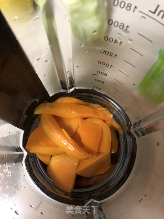 芒果奶昔的做法步骤：2