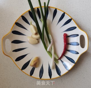 家常小炒的做法步骤：2