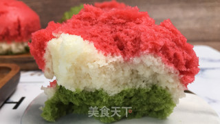 超简单三色小蒸糕，食材简单制作方便，入口绵软，健康而不甜腻。的做法步骤：17