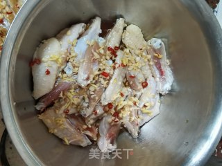蒜香辣鸡翅的做法步骤：7