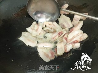 青椒炒肉片的做法步骤：3