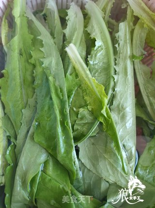 麻将油麦菜的做法步骤：1