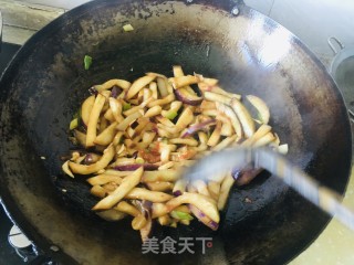家常炒茄子的做法步骤：9
