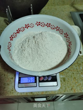 红糖馒头的做法步骤：1