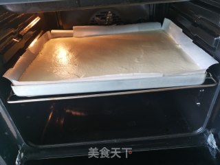 仅需一口就爱了，美翻天的蔓越莓蛋糕卷的做法步骤：20