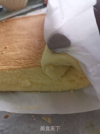 仅需一口就爱了，美翻天的蔓越莓蛋糕卷的做法步骤：26