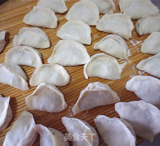 韭菜菠菜麻蛤饺子的做法步骤：11