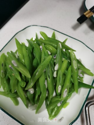 五花肉炒四季豆的做法步骤：4