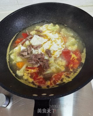 牛肉鸡蛋蔬菜汤的做法步骤：7