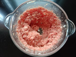 饺子皮馅饼的做法步骤：2