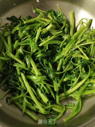 清炒空心菜的做法步骤：4