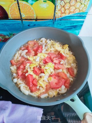白玉菇西红柿炒鸡蛋的做法步骤：12