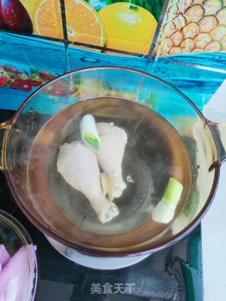 老干妈拌鸡腿的做法步骤：5