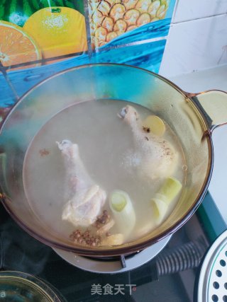 老干妈拌鸡腿的做法步骤：6