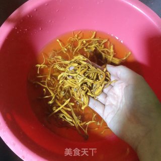 排骨滋养汤的做法步骤：1