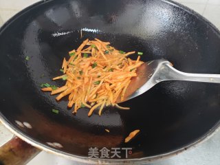 火腿肠糊涂面的做法步骤：4