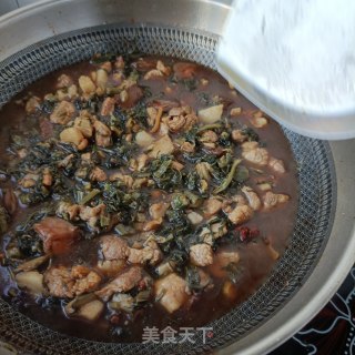 外婆菜烧肉丁的做法步骤：13