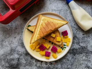 芒果鸡蛋三明治的做法步骤：15