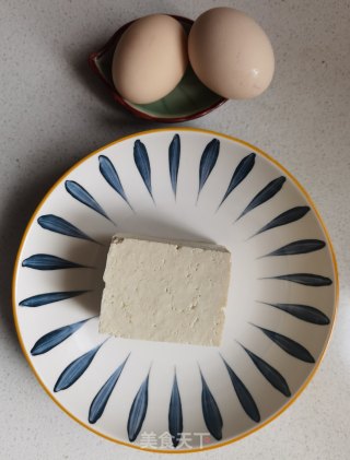 鸡刨豆腐的做法步骤：1