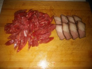 广式腊肠煲仔饭的做法步骤：3
