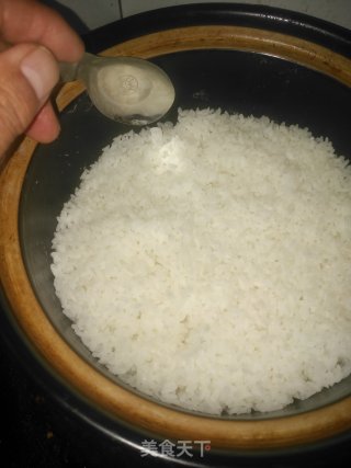 广式腊肠煲仔饭的做法步骤：12