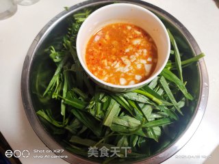 蒜香空心菜的做法步骤：1
