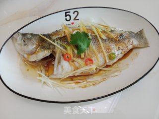清蒸鲈鱼的做法步骤：9