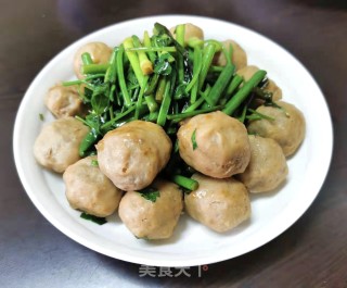 芹菜炒牛筋丸的做法步骤：7