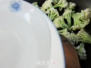 鸡心炒花菜的做法步骤：5