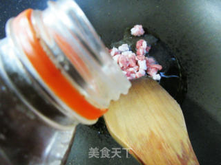 肉丁咸菜豆腐羹的做法步骤：3
