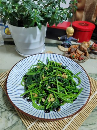 蒜末豆鼓炒番薯叶的做法步骤：7