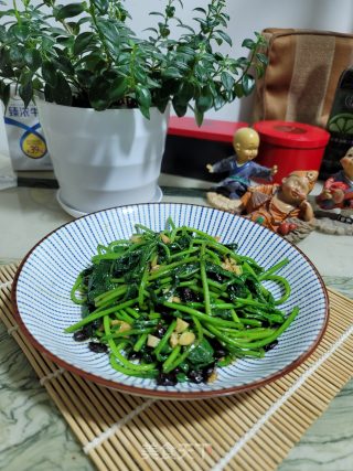 蒜末豆鼓炒番薯叶的做法步骤：8