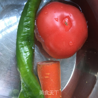 茄汁炒土豆丝的做法步骤：1