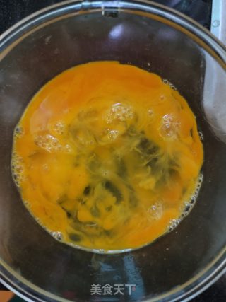 韭菜鸡蛋饼的做法步骤：4