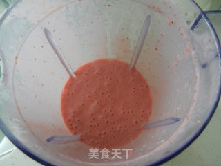 草莓雪糕的做法步骤：4