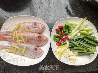 红烧大眼鲷的做法步骤：3