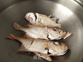 红烧大眼鲷的做法步骤：5