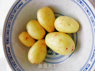 狼牙土豆的做法步骤：1