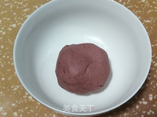 螺旋栗蓉蛋黄酥的做法步骤：3