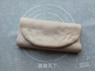 螺旋栗蓉蛋黄酥的做法步骤：12