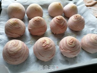 螺旋栗蓉蛋黄酥的做法步骤：20